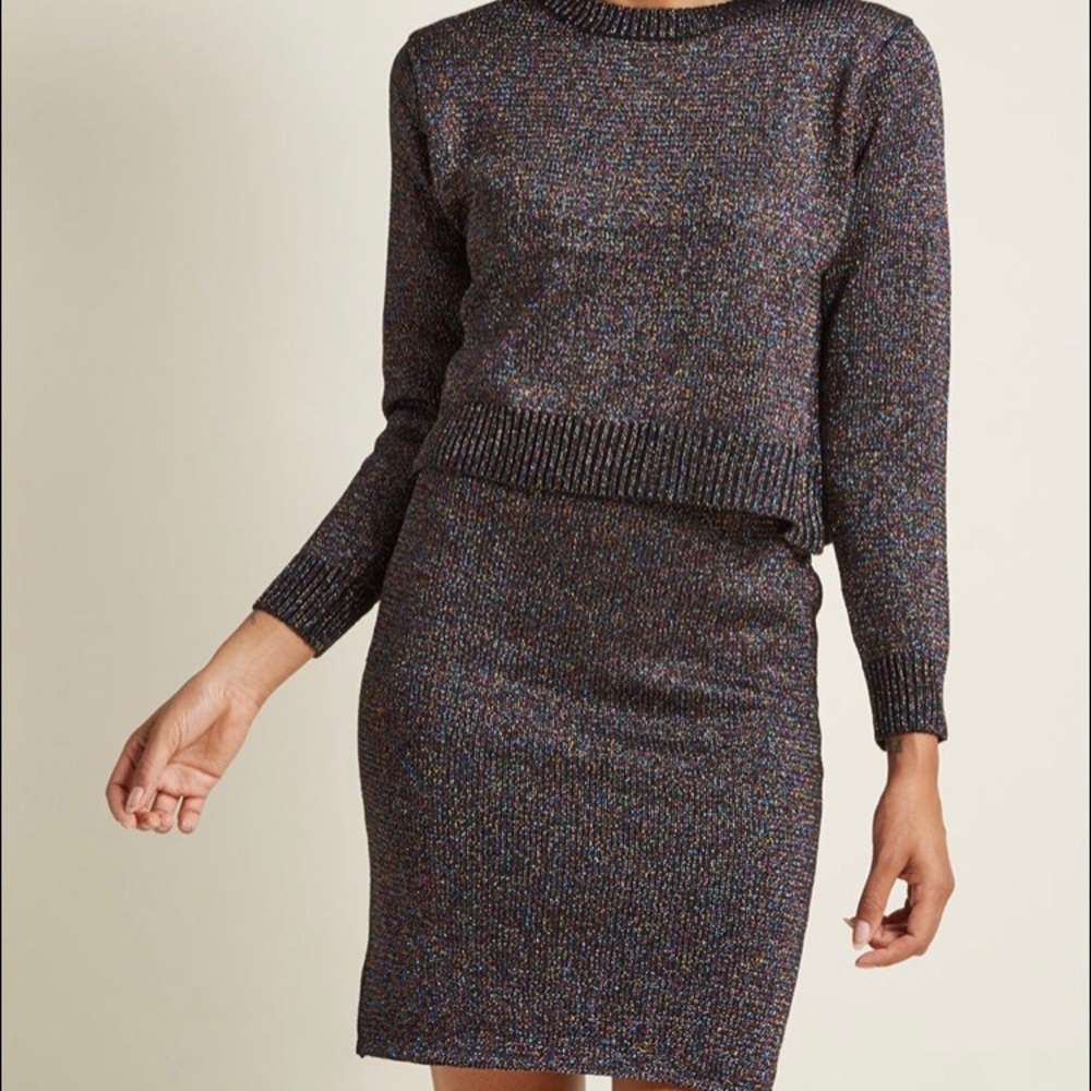 Beautiful vivid warm sweater & skirt set S